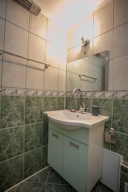 Funky Party Studio Apartment Bucharest